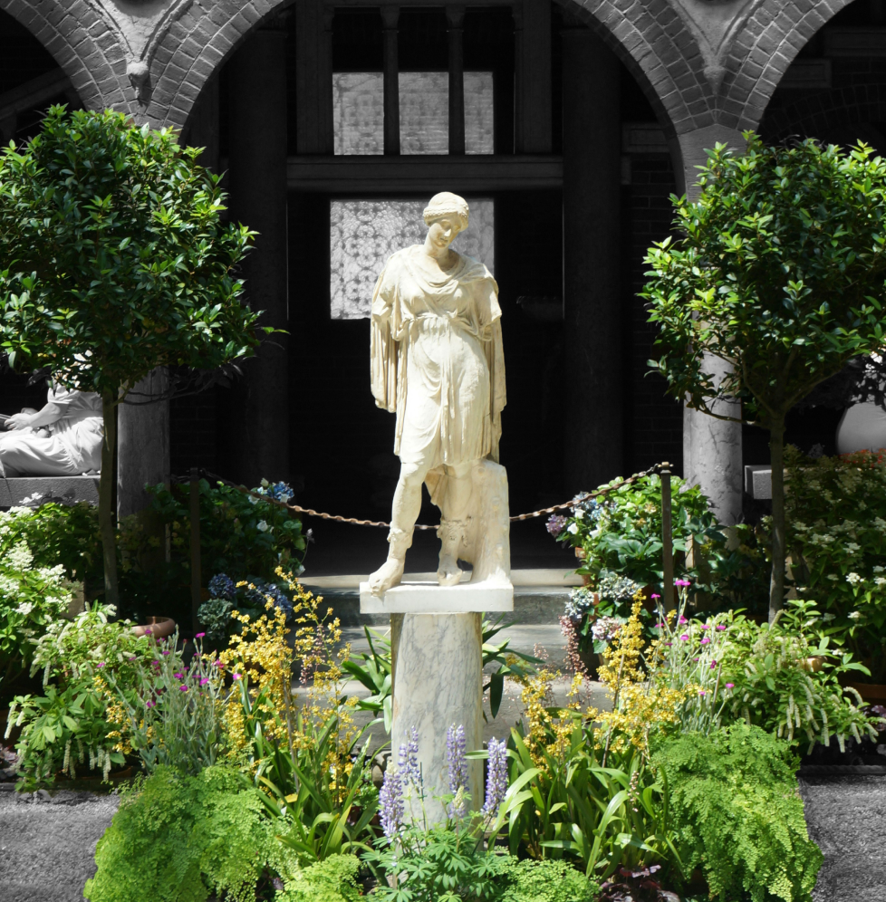 Explore Boston Garden